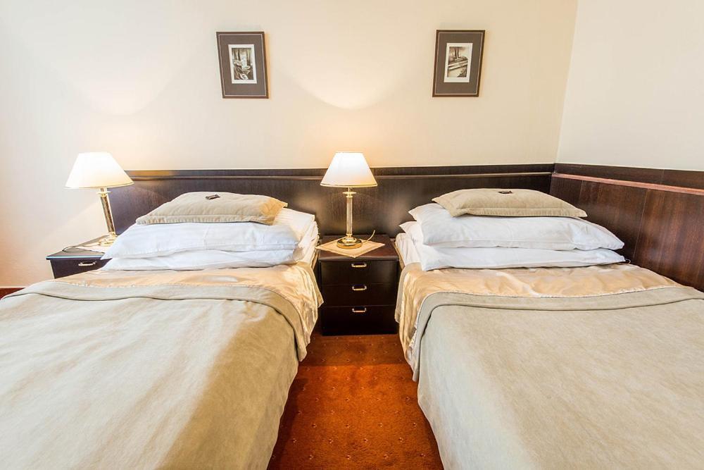 Monti Spa Františkovy Lázně Zimmer foto